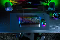 Razer BlackWidow V4 - Tastatur - Hintergrundbeleuchtung - USB-C - QWERTZ - Deutsch - Tastenschalter: Razer Yellow